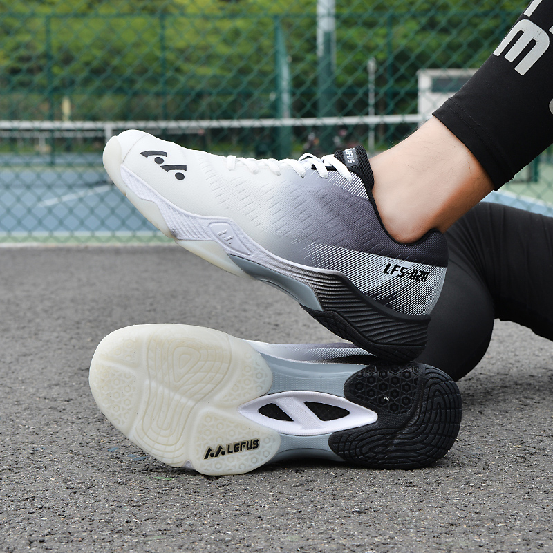 Мужская обувь для бадминтона,  – обзор и цена Badminton Xxl